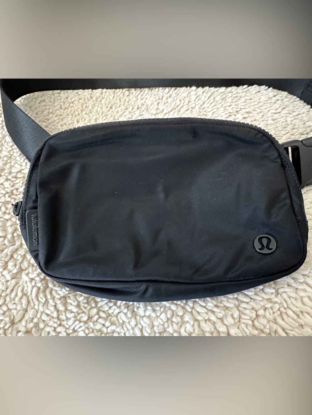 lululemon athletica Black Crossbody Belt Bag